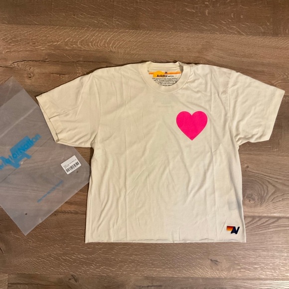 Aviator Nation Heart Print Boyfriend Tee in vintage white and pink, M, NWT! - Picture 3 of 9